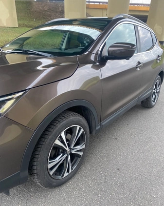 Nissan Qashqai cena 62000 przebieg: 182999, rok produkcji 2017 z Częstochowa małe 137